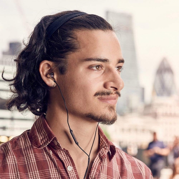 1MORE Triple Driver Lightning In-Ear Kablolu Kulaklık (E1001L) — ürün görseli 4