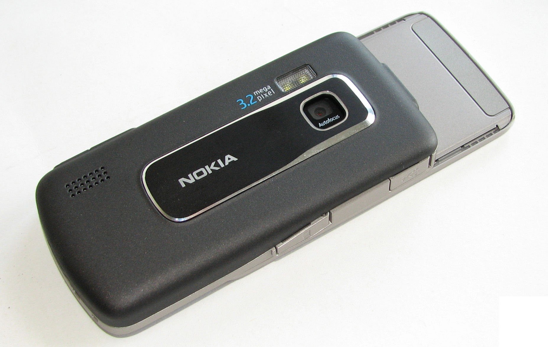 Nokia 6210 Navigator (2008) — ürün görseli 4