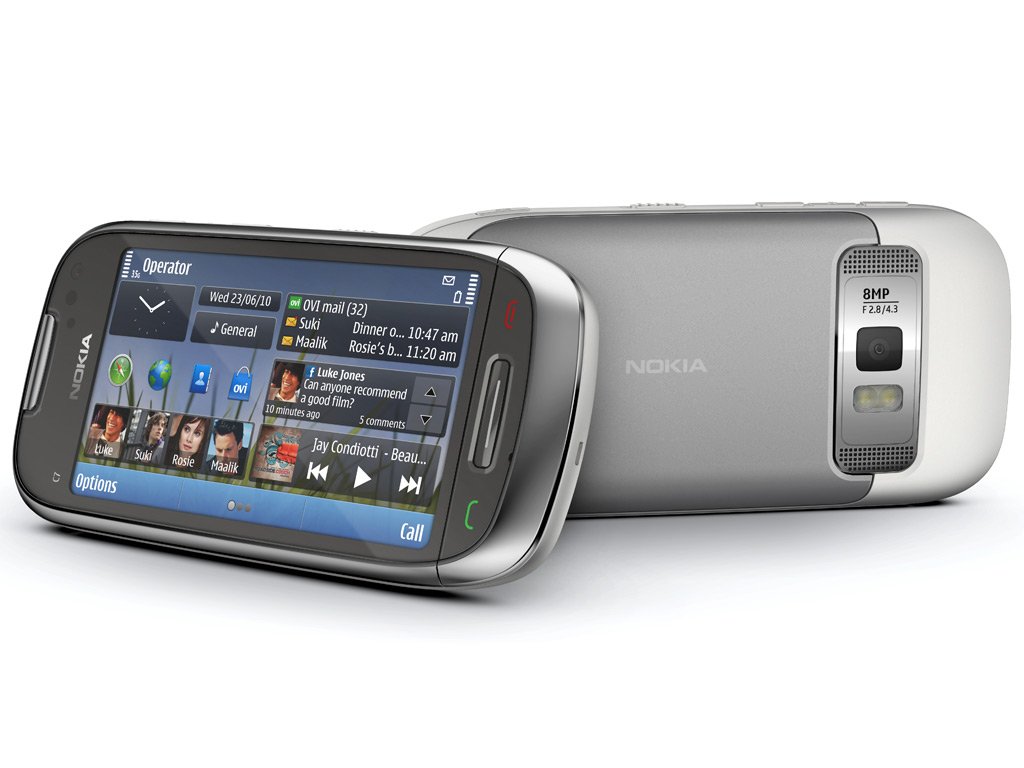 Nokia C7 Astound (2011) — ürün görseli 2