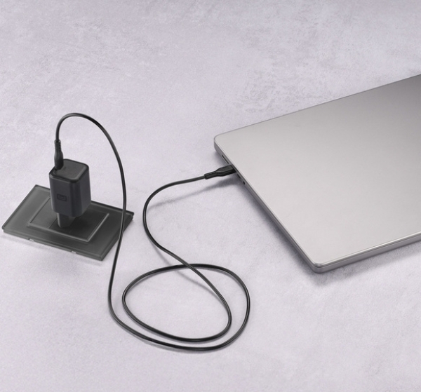 Cellularline ACH USB-C GaN+ 100W Şarj Aleti (ACHKITGAN100WLAPK) — ürün görseli 3
