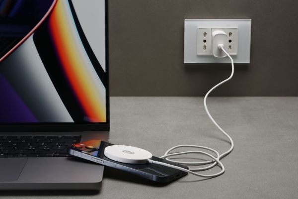 Cellularline iPhone Magsafe Şarj Aleti (MAGSFWIRACHKITW) — ürün görseli 4