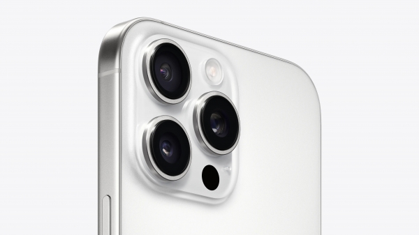Apple iPhone 16 Pro Max (512 GB) — ürün görseli 12