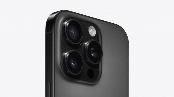 Apple iPhone 16 Pro (256 GB) — ürün görseli 17