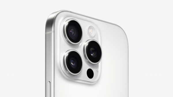 Apple iPhone 16 Pro (256 GB) — ürün görseli 16